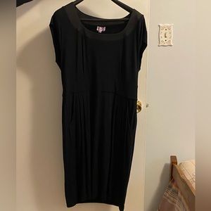 comfy black dress with pockets